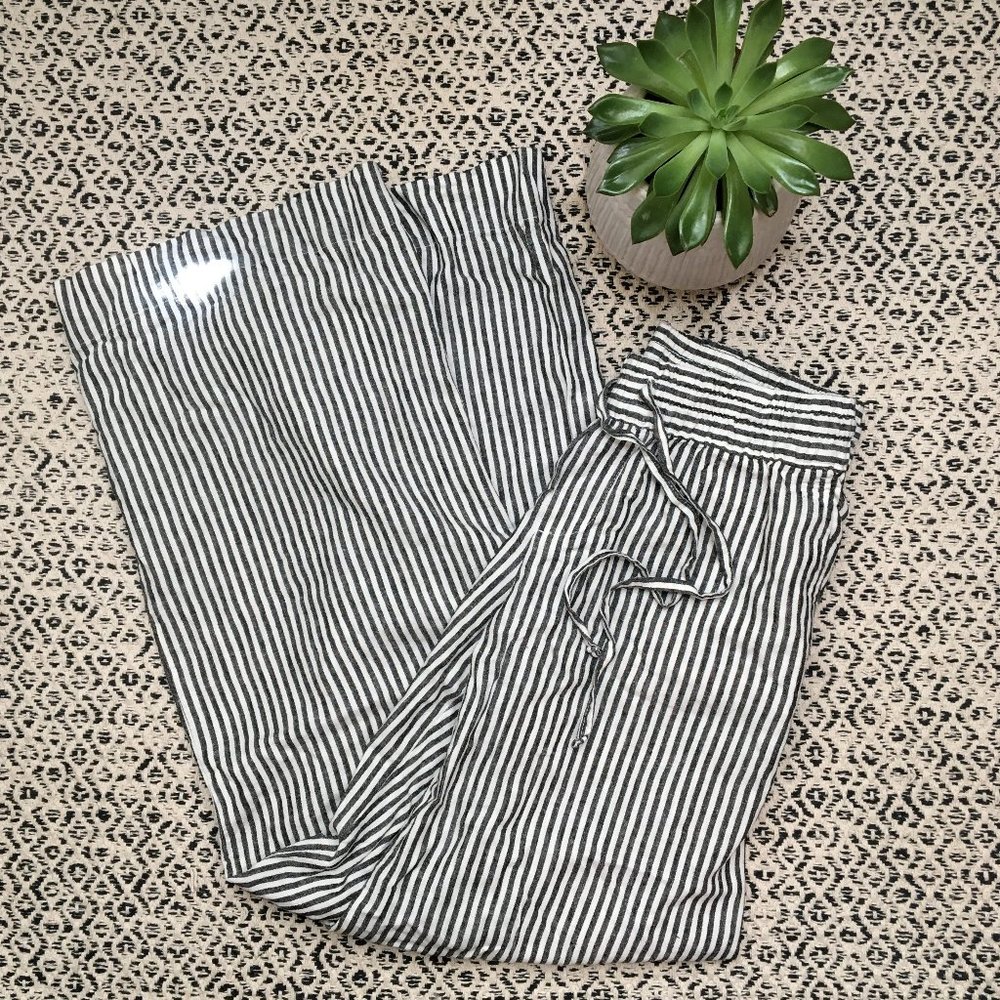 Striped Mid-Rise Relaxed Fit Pants